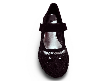 Beautiful dress shoe for little girl with a touch of lace. Sofia by dotty