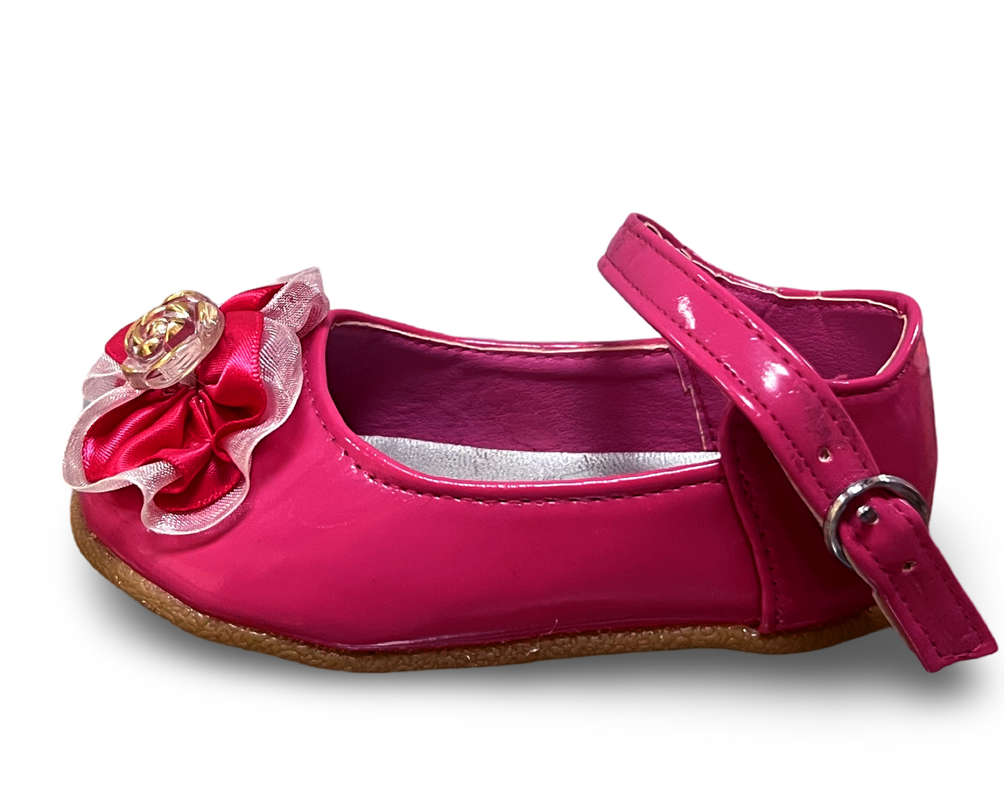 Beautiful baby flat shoes to give a stylish look to any outfit. Angel-340 by Little berry