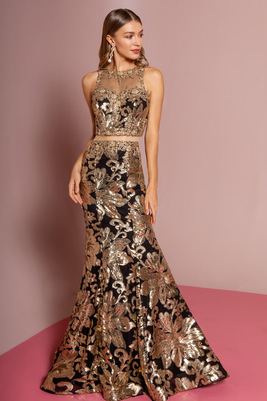 Beautiful sequin dress with a touch of gems and flower design Fitted. Gl2272 BY GLORIA