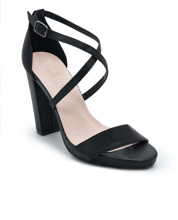 Open-toe mid-block 3.5” heels are the perfect blend of style and comfort. CHELSEA-32  BY DE BLOSSOM