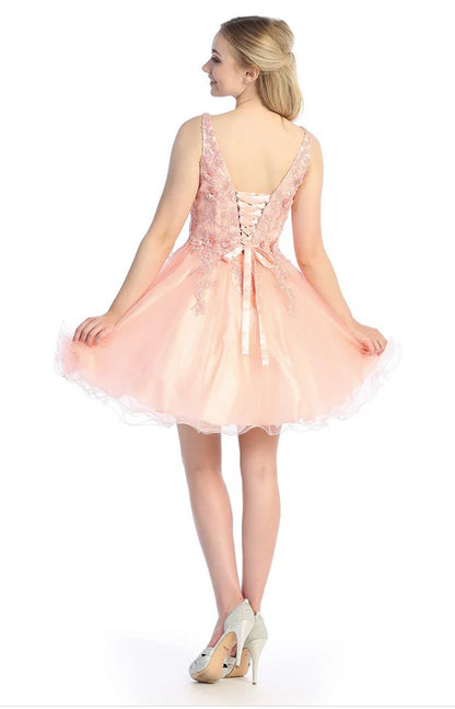 3-D Flower, Short Beautiful Tulle, V-Neckline for Damas, and Homecoming. 6263-L by LETS.