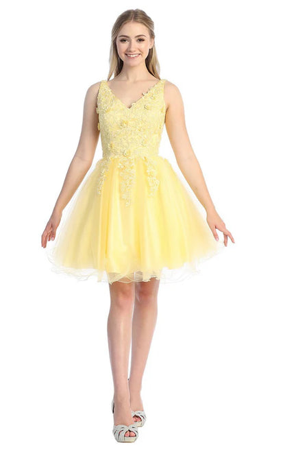 3-D Flower, Short Beautiful Tulle, V-Neckline for Damas, and Homecoming. 6263-L by LETS.