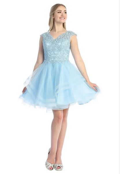 Short Beautiful Tulle, V-Neckline for Damas, and Homecoming. 6259-L by LETS.