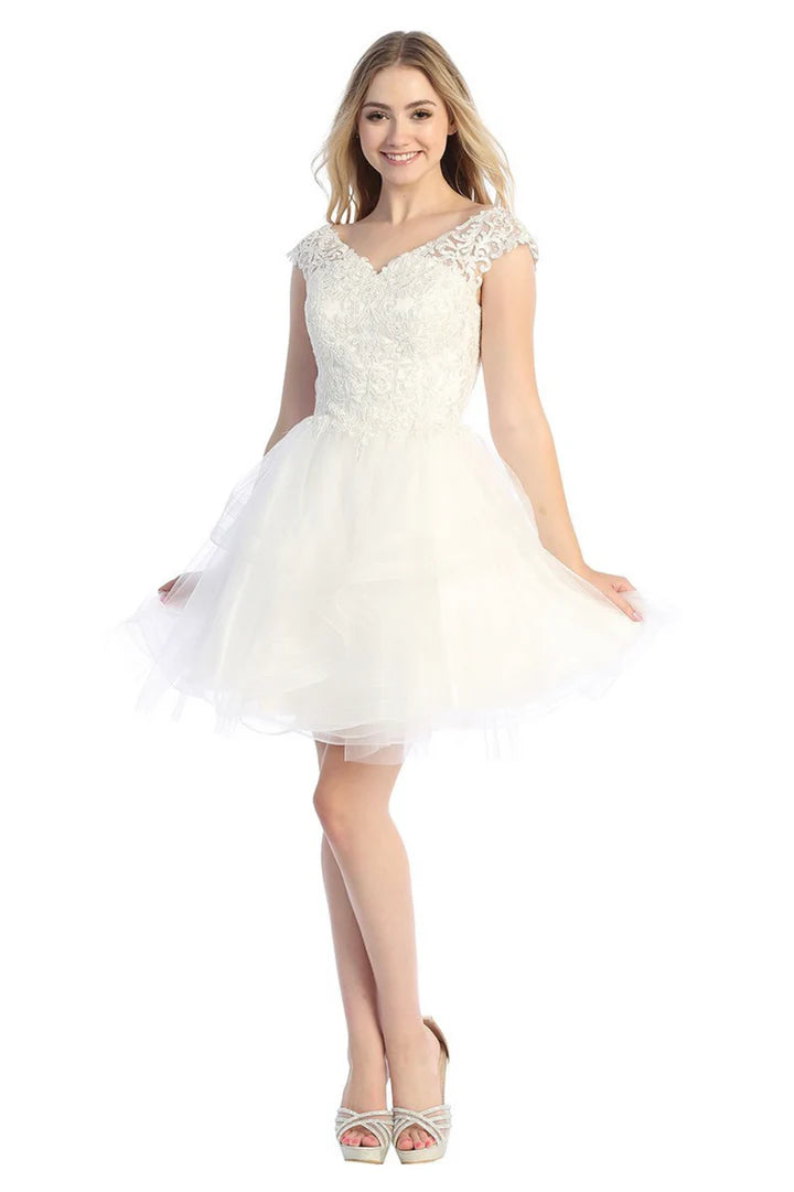 Short Beautiful Tulle, V-Neckline for Damas, and Homecoming. 6259-L by LETS.